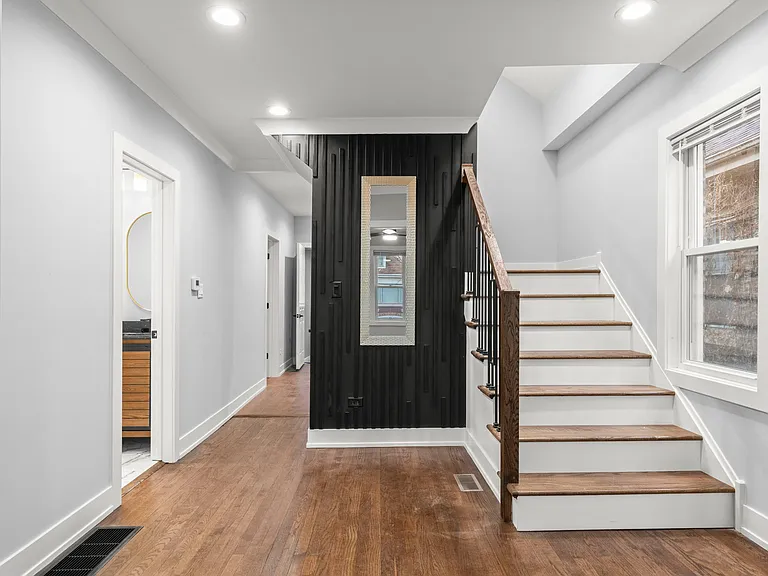 5542 W 64th St — Photo 17