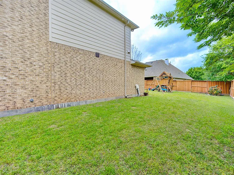 10702 Claythorne Ct — Photo 48
