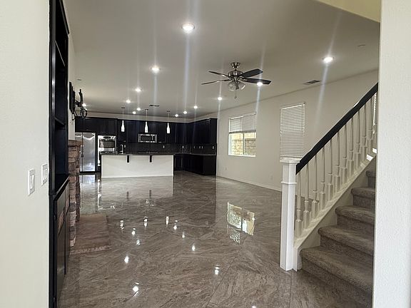 2nd image of 28623 Parkside Dr