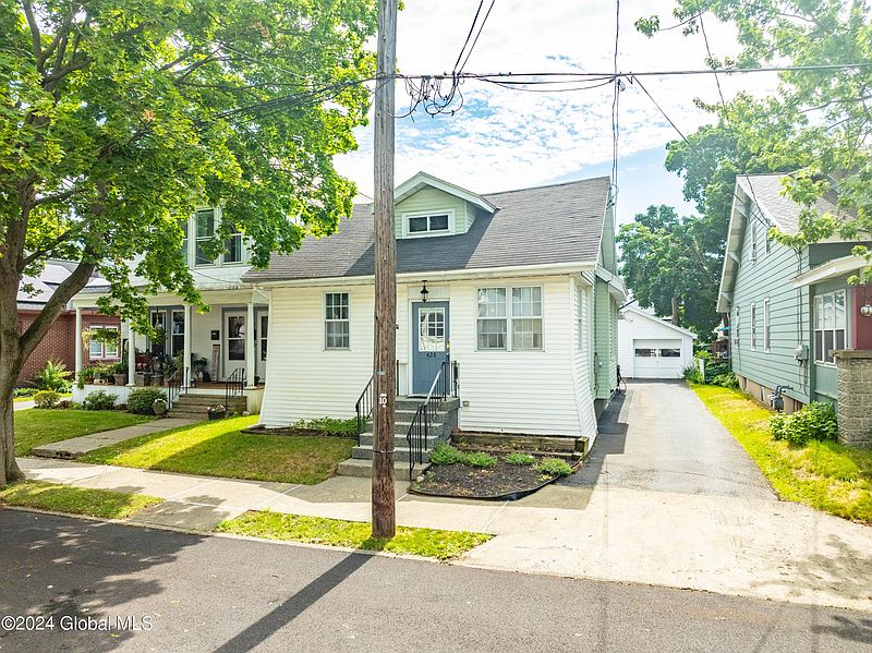 4th image of 428 7th Avenue