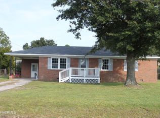 718 N College Rd, Wilmington, NC 28405