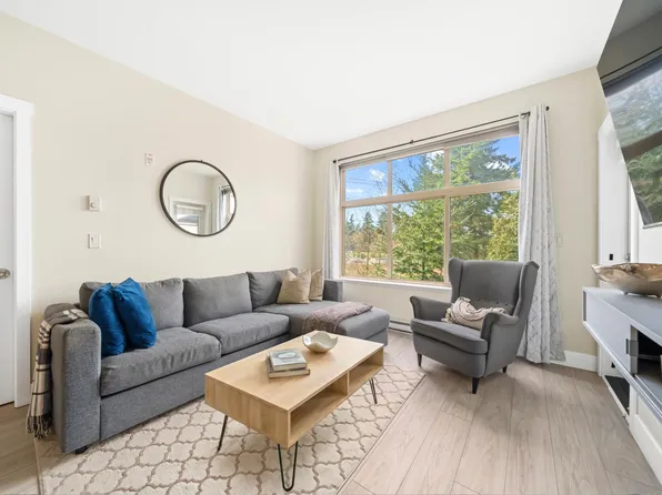 2855 156th St #308, Surrey, BC V3Z 3Y3