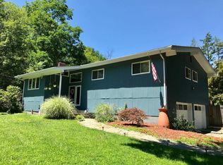 2 Lake Rd, Cortlandt Manor, NY 10567