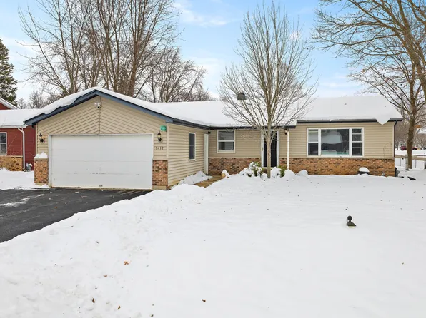 6418 Martin St, Crystal Lake, IL 60014