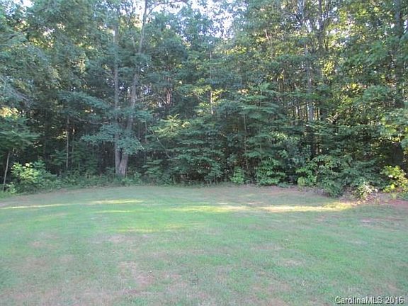 5th image of 1076 Ginger Ln