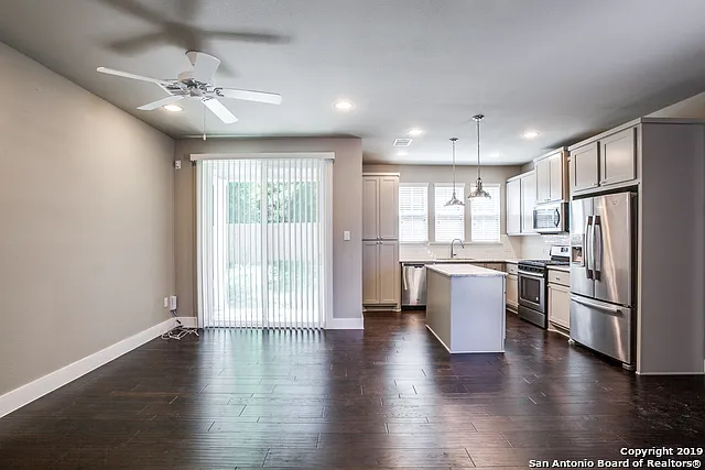 256 Claremont Ave #102 — Photo 8