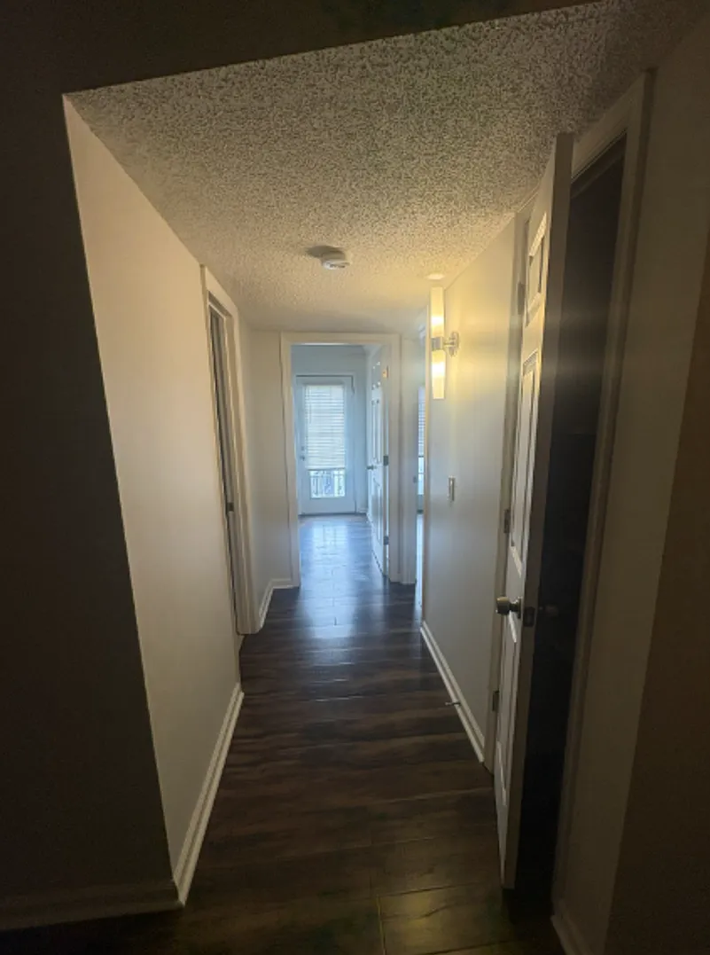 2325 Elliston Place — Photo 3