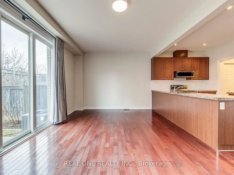 2319 Stone Glen Cres — Photo 19