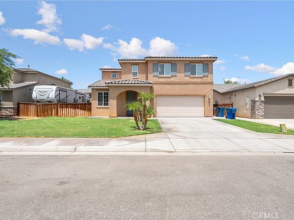 2nd image of 640 Las Dunas St