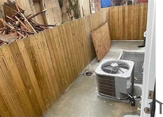 2156 N Darien St #1 — Photo 8