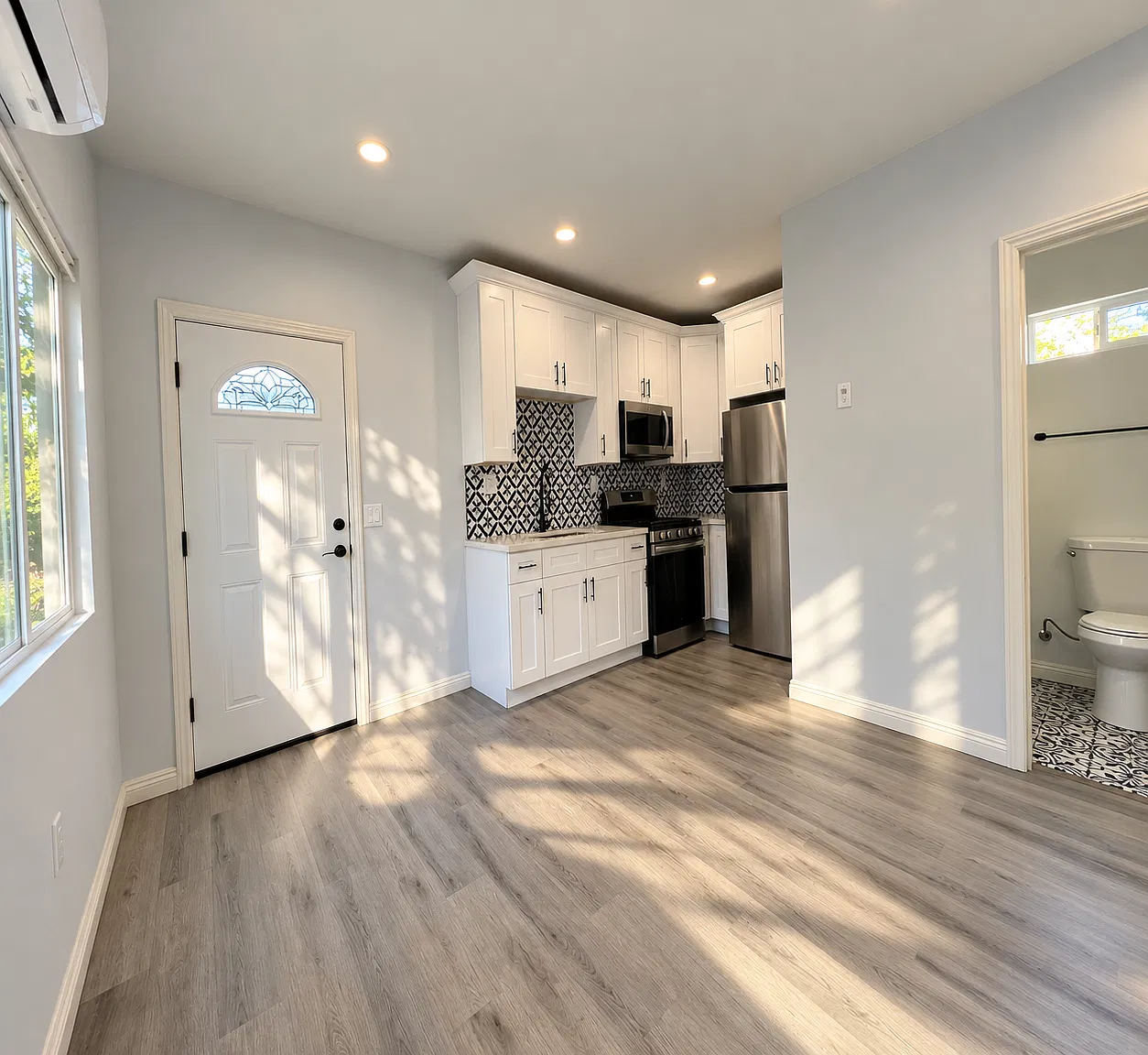 2 bed, $2,000 — Photo 1