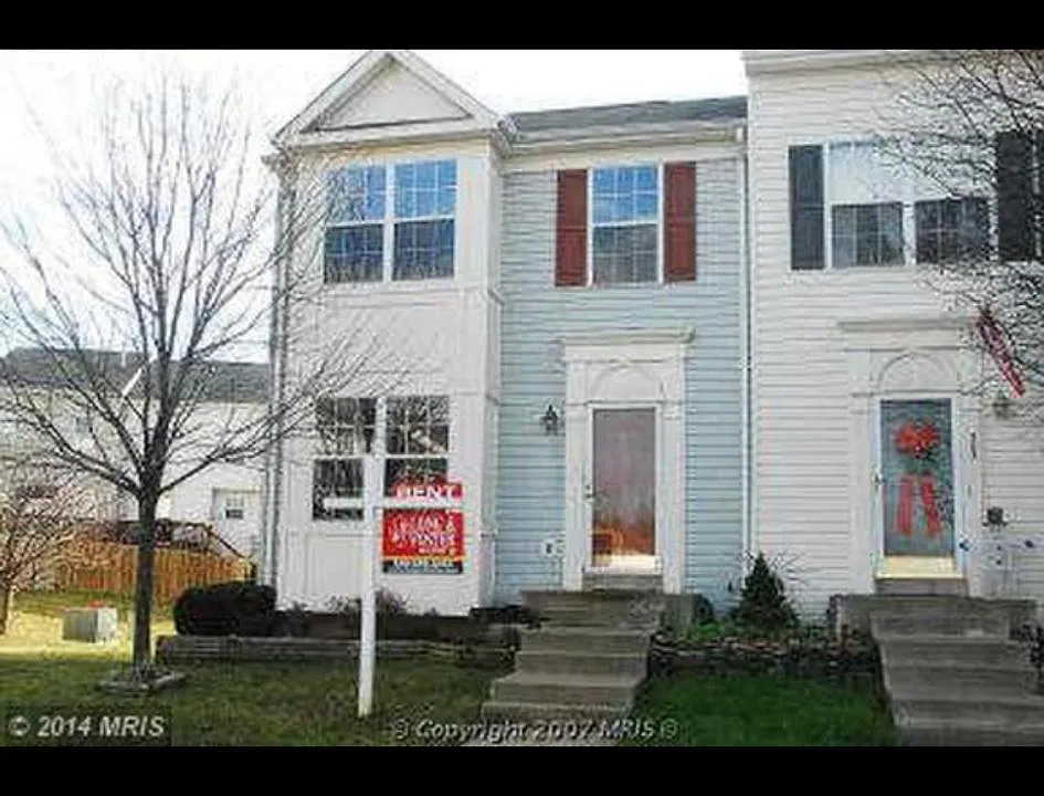 301 Royce Ct