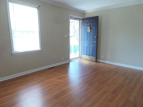 5th image of 1304 Greenfield Pl