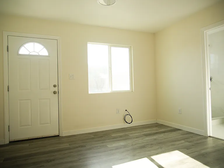 723 W F St #723 — Photo 22