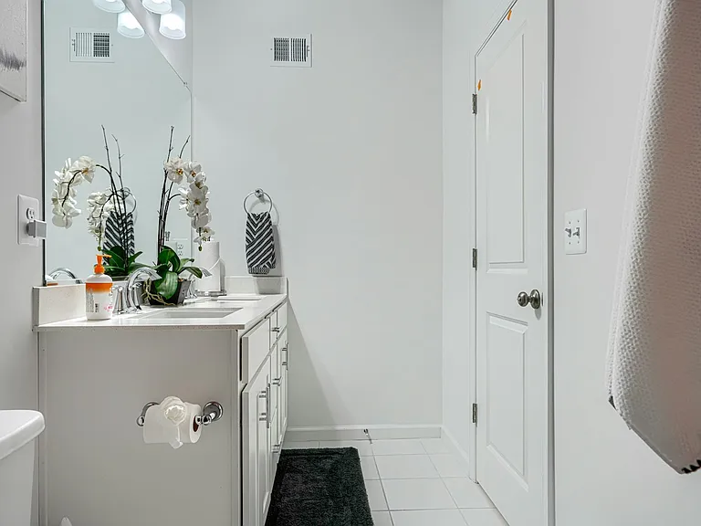 2596 Neabsco Common Pl — Photo 42