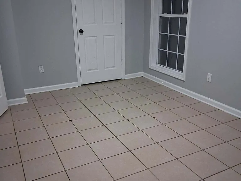 434 Haynie St — Photo 7