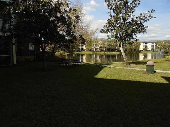 4th image of 4115 Chatham Oak Ct APT 208