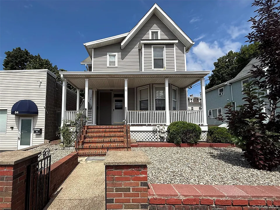 60 W Catherine St #1