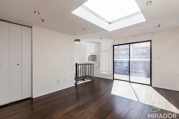 Rented by Mirador Real Estate | media 17