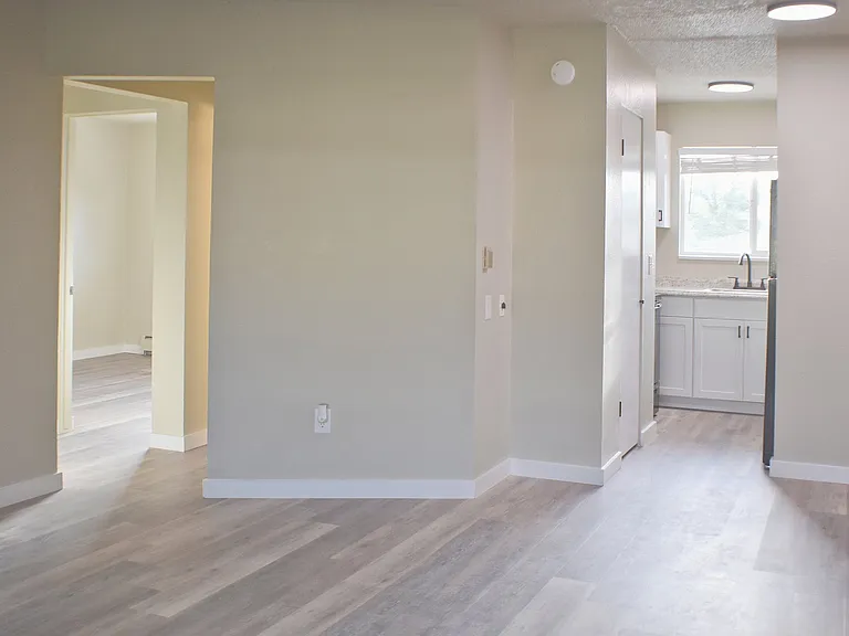 Summit View Apartments — Photo 115