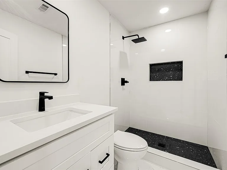 11411 Sagehurst Ln — Photo 13
