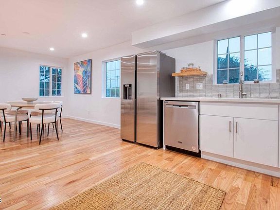 4th image of 2333 1/2 Langdale Ave