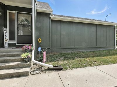 1100 NW 70th Ct, Kansas City, MO, 64118