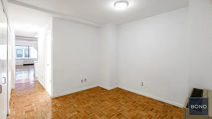 Rented by Bond New York | media 7