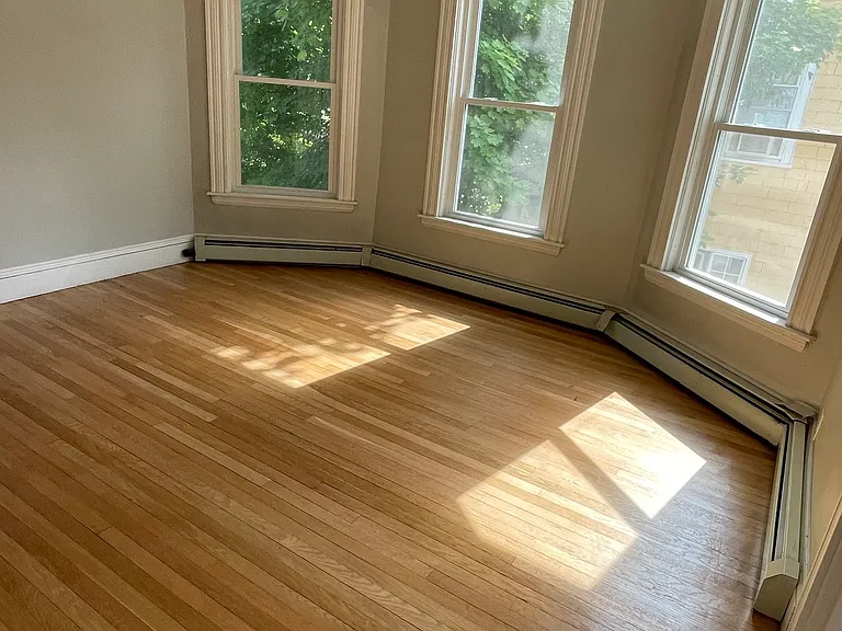 4 Grant St #2R — Photo 11