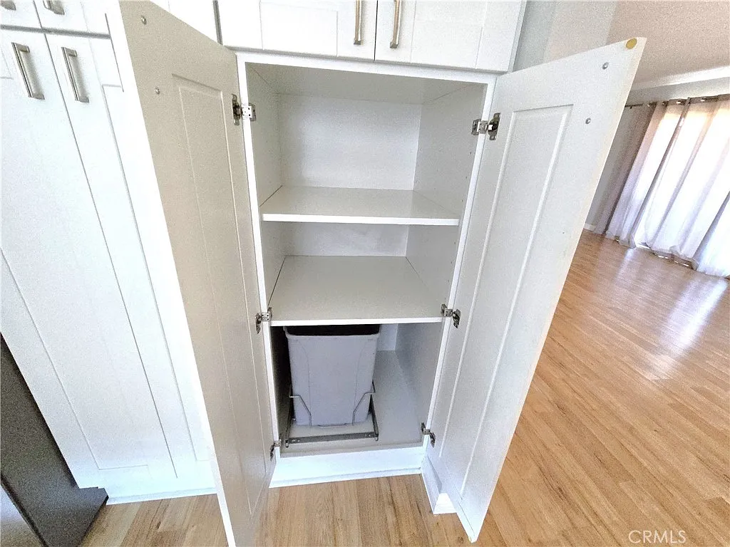 3 bed, 1143 sqft, $3,600 — Photo 4