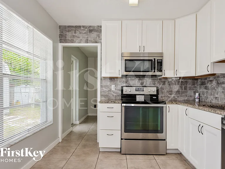3806 Southern Pkwy W — Photo 7