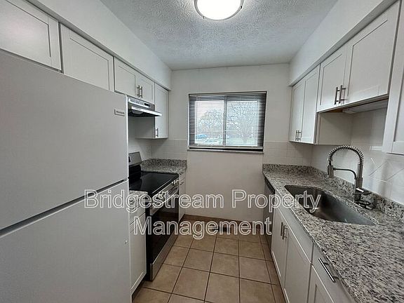 4th image of 7732 Betsy Ross Cir