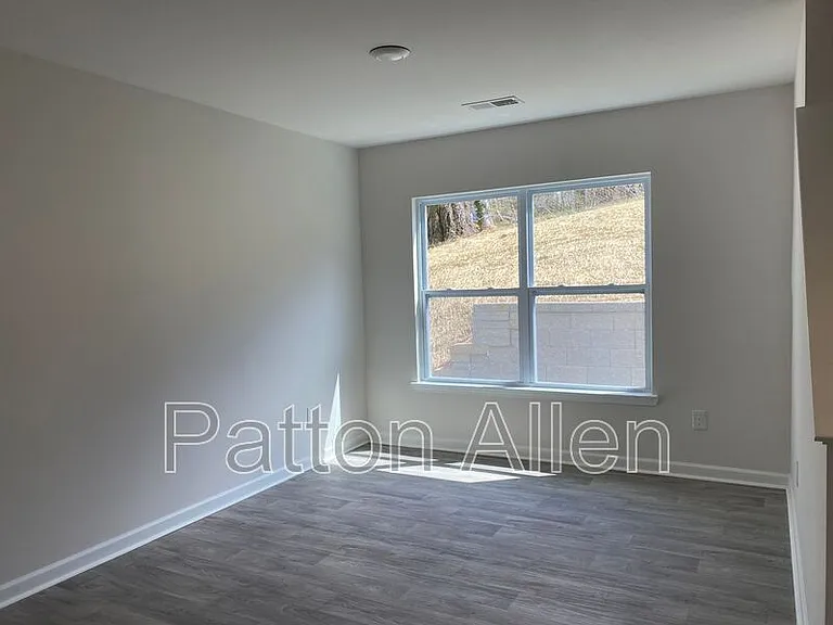 45 Hamrick Dr — Photo 6