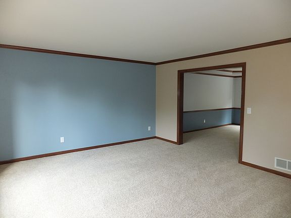 4th image of 132 Misty Oak Pl