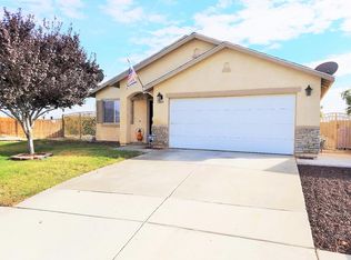 12065 Edenoaks St, Victorville, CA 92392