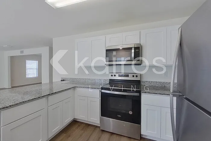 262 Grenada St — Photo 9