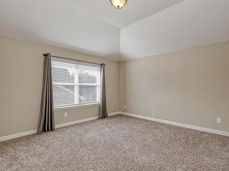 17827 Circular Quay Ln — Photo 24