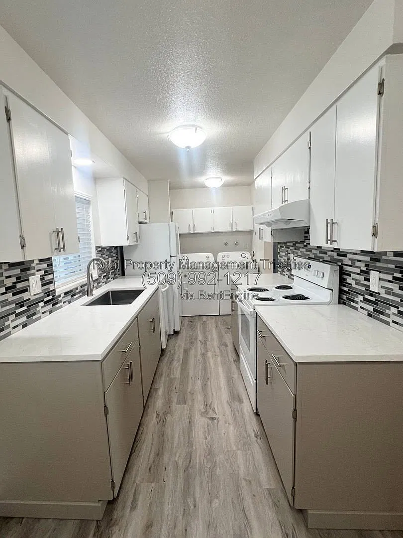 2 bed, 1.0 bath, 810 sqft, $1,395 — Photo 1