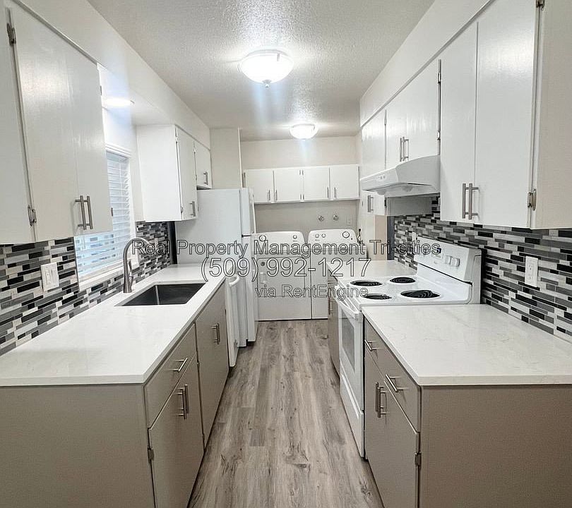 1st image of 1817 W Cartmell St #208