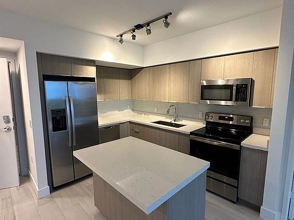 3rd image of 115 SE 1st Ter #B2