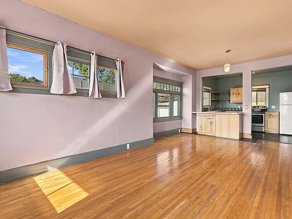 4th image of 2324 W Dalton Ave