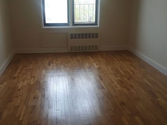 4th image of 2222 E 18th St APT 1J