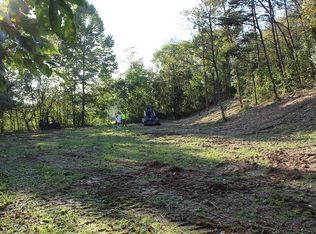 Howells Mill Rd, Ona, WV 25545