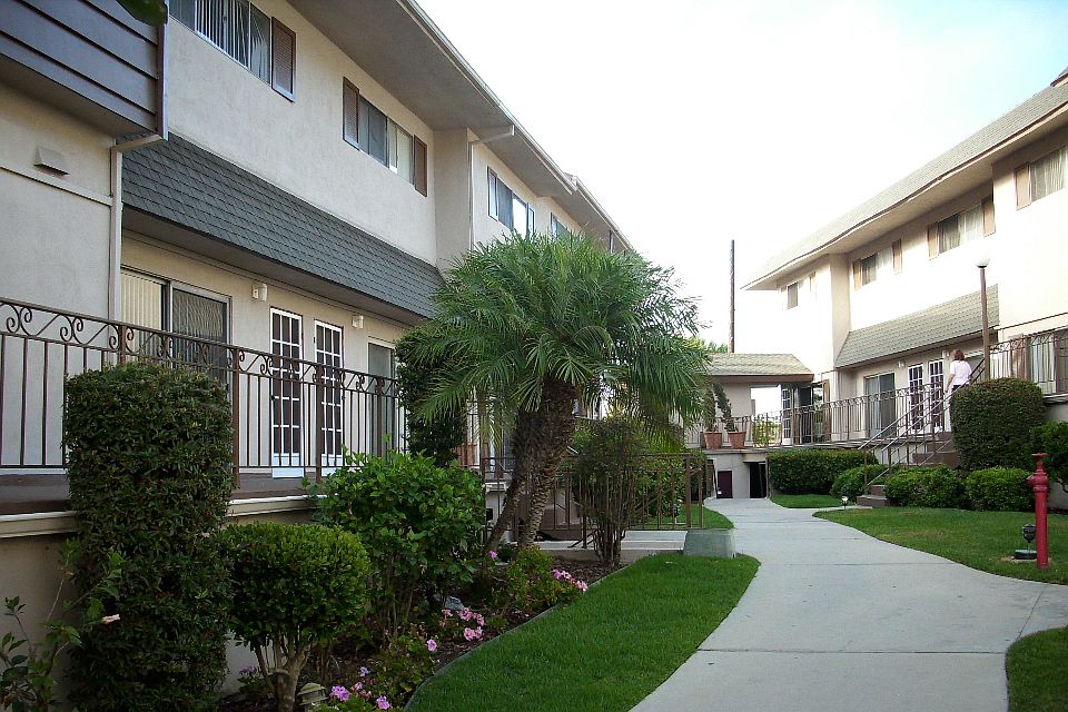 Building Photo 3