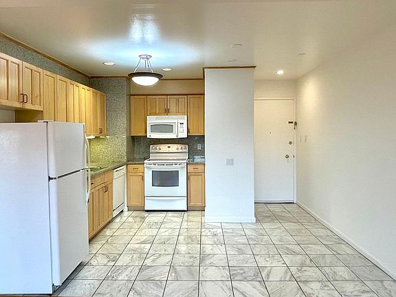 5th image of 268 12th Ave #4