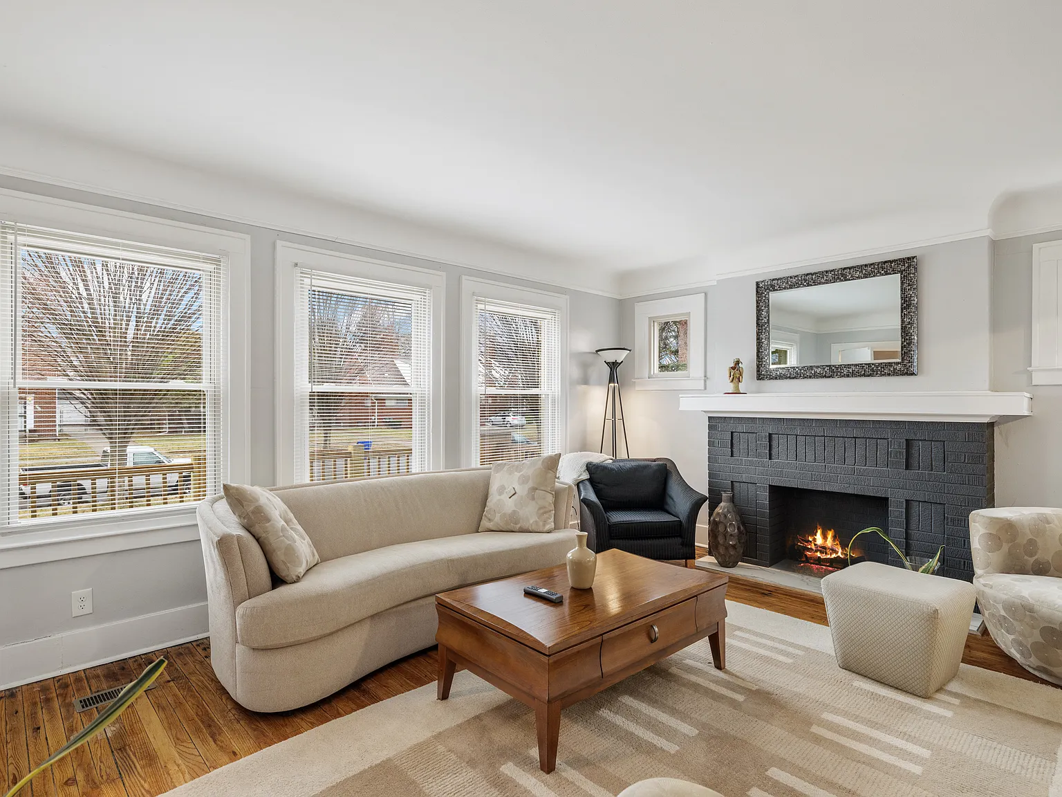 283 Piper Boulevard - 1 — Photo 3