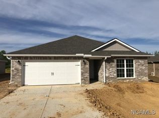 1139 SW Colonial Dr, Cullman, AL 35055