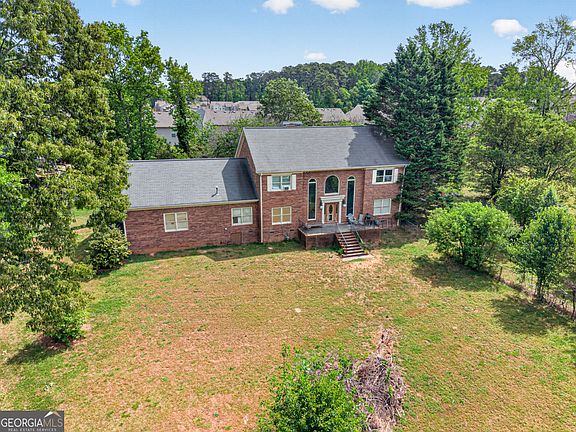 2nd image of 37 Simonton Rd