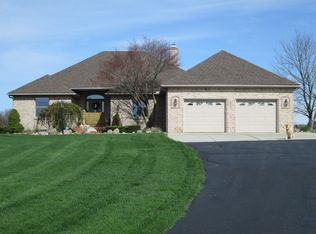 5915 Shoeman Rd, Haslett, MI 48840