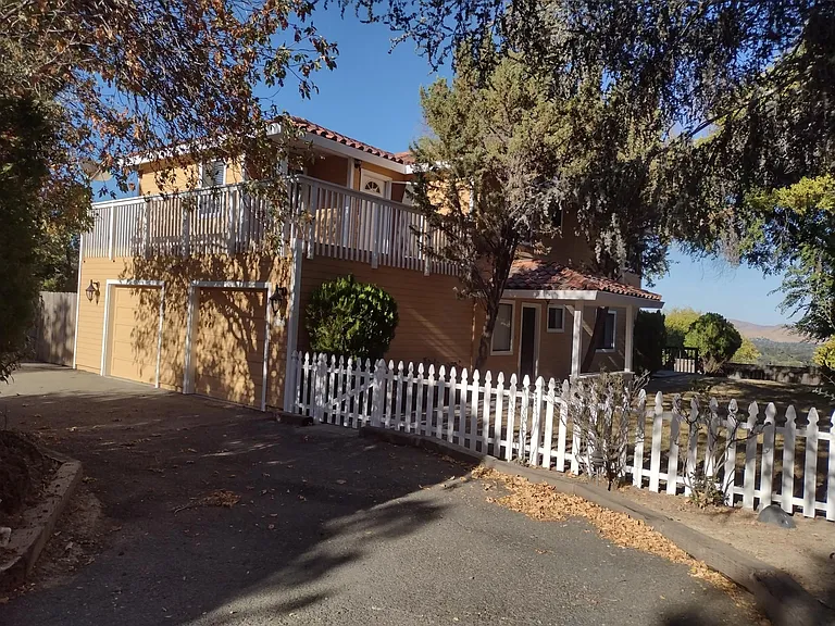 2542 Mockingbird Hill Rd — Photo 4
